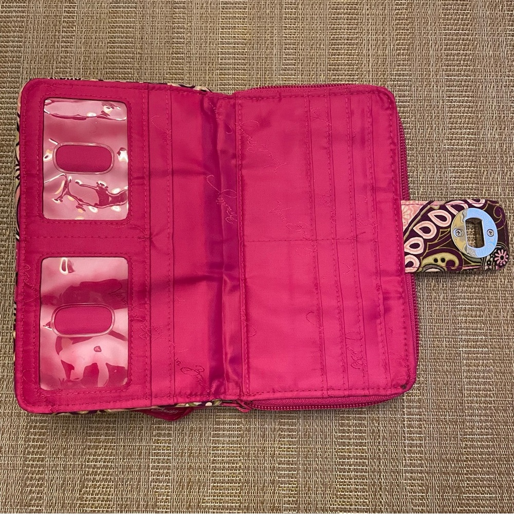 Vera Bradley Turn Lock wallet “Very Berry Paisley” print - Picture 3 of 4